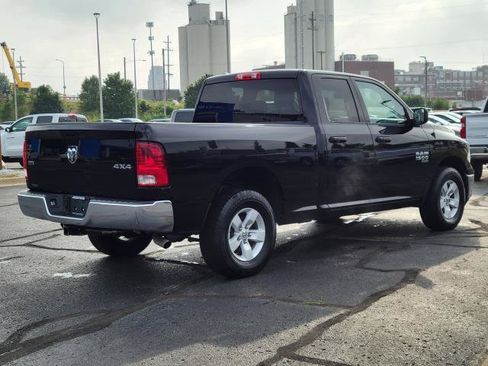 Used 2024 RAM 1500 Classic SLT AWD/4WD image 2