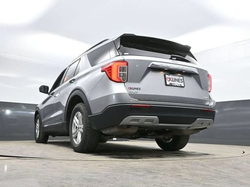 Used 2024 Ford Explorer XLT w/ Equipment Group 202A AWD/4WD image 50