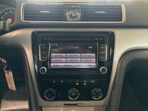 Used 2013 Volkswagen Passat 2.5 SE image 20