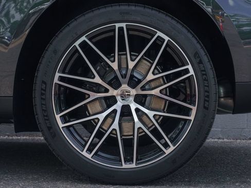 New 2026 Porsche Macan Turbo AWD/4WD image 13