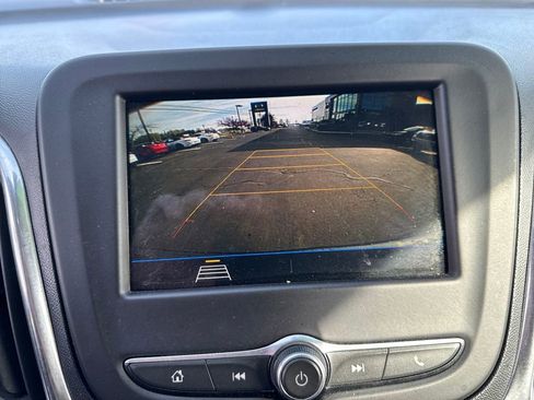 Used 2019 Chevrolet Equinox LT AWD/4WD image 25