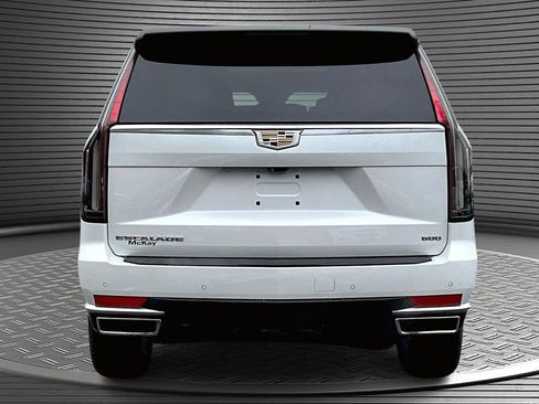 Used 2021 Cadillac Escalade Premium Luxury image 5