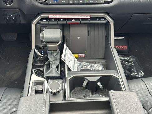 New 2026 Toyota Tundra Limited AWD/4WD image 31