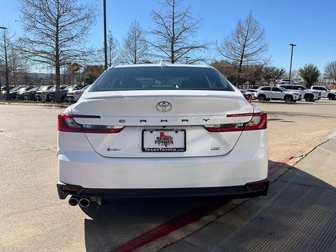 New 2026 Toyota Camry SE image 7