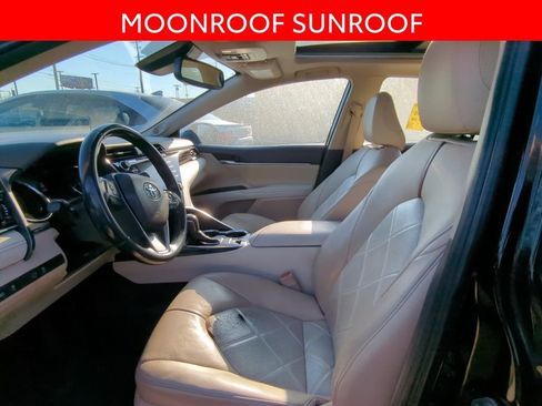 Used 2019 Toyota Camry XLE w/ Navigation Package image 6