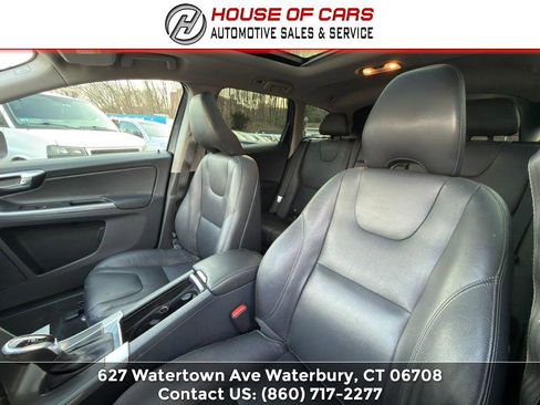 Used 2016 Volvo XC60 T6 Platinum image 21