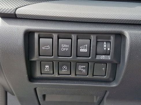 Used 2021 Subaru Forester Limited image 26