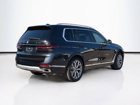 Used 2023 BMW X7 xDrive40i image 3