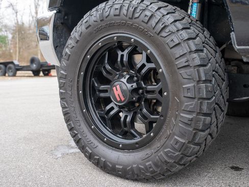 Used 2017 Ford F250 Lariat w/ Lariat Value Package image 10