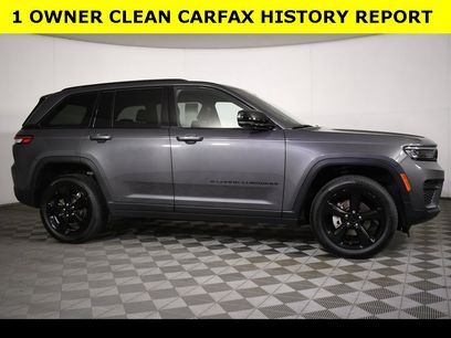Used 2023 Jeep Grand Cherokee Altitude