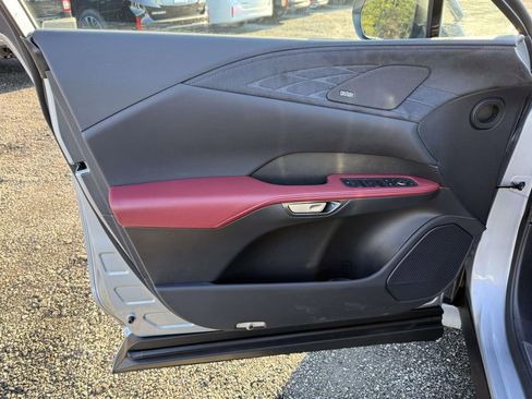 Used 2025 Lexus RX 500h F Sport image 12