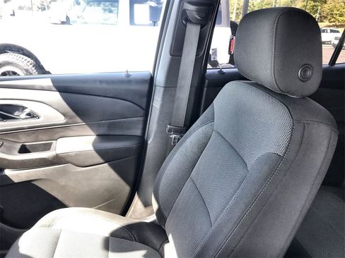 Certified 2023 Chevrolet Traverse LT image 23