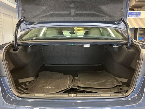 Certified 2025 Subaru Legacy Limited image 31