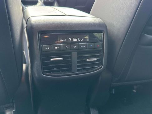 Used 2023 MAZDA CX-9 Touring Plus AWD/4WD image 19