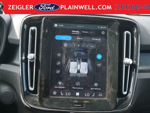 Used 2023 Volvo C40 P8 Recharge Plus AWD/4WD image 23