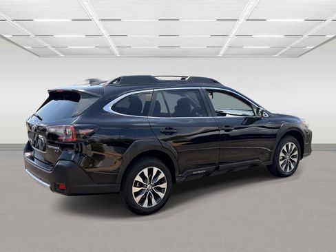Used 2024 Subaru Outback Limited XT AWD/4WD image 5