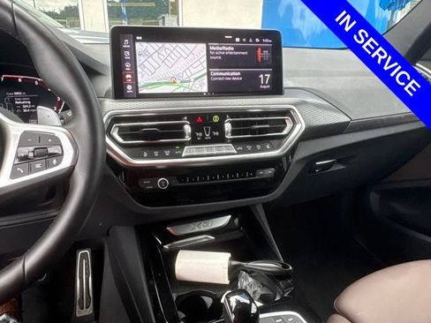 Used 2024 BMW X3 xDrive30i w/ Premium Package w/ZPA AWD/4WD image 9