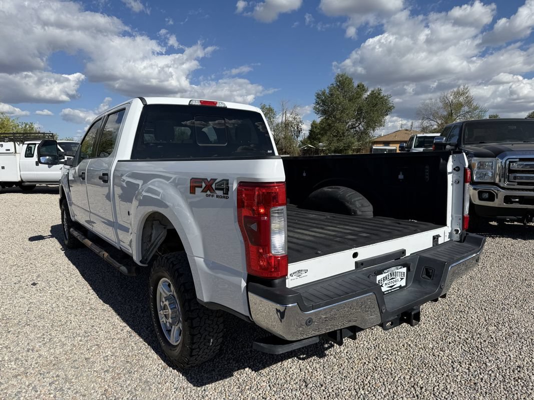 Used 2017 Ford F250 XLT w/ XLT Value Package AWD/4WD image 8