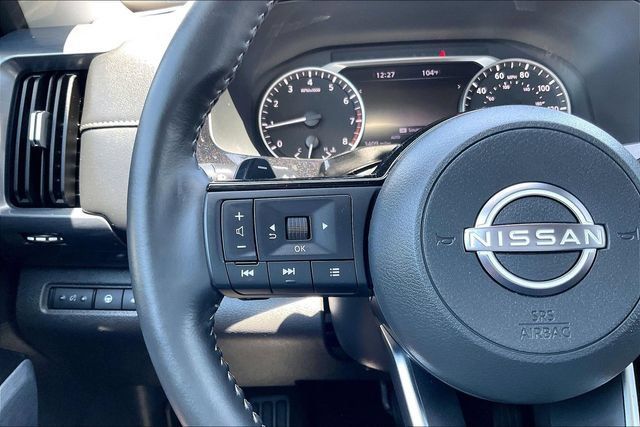 Used 2025 Nissan Pathfinder SL w/ Lighting Package (N92) AWD/4WD image 18