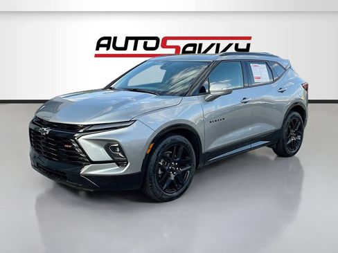 Used 2025 Chevrolet Blazer RS w/ Driver Confidence II Package AWD/4WD image 3