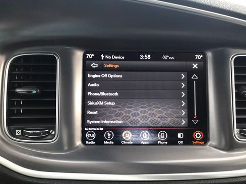 Used 2019 Dodge Charger SXT AWD/4WD image 27