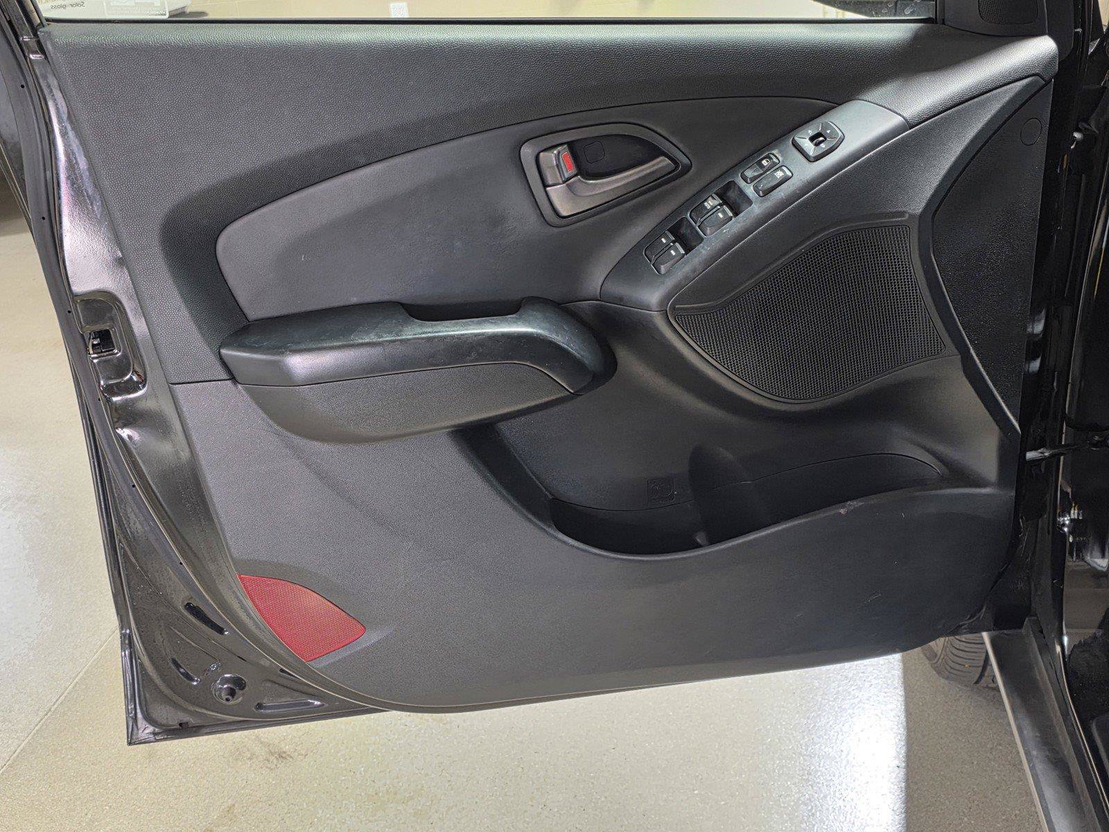 Used 2014 Hyundai Tucson SE FWD image 16