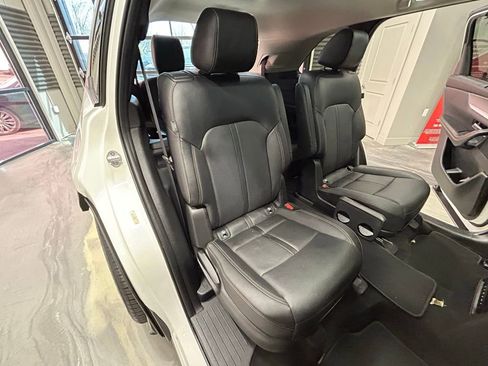 Used 2024 MAZDA CX-90 3.3 Turbo w/ Premium Package image 5