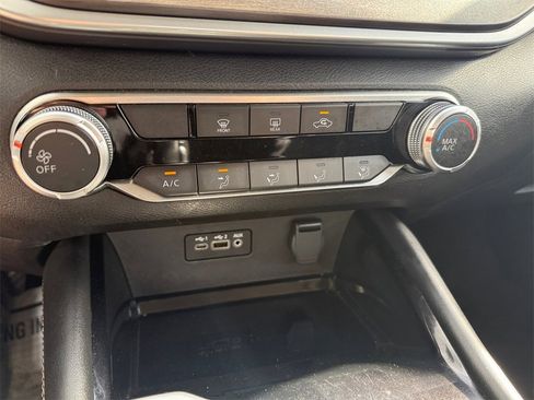 Used 2023 Nissan Altima 2.5 SV image 27