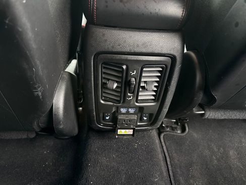 Used 2024 Dodge Durango GT image 38