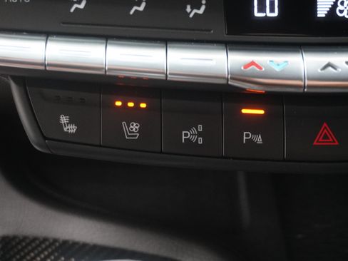 Used 2023 Cadillac CT5 V w/ Platinum Package RWD image 27