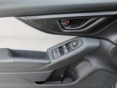 Used 2018 Subaru Crosstrek 2.0i image 22