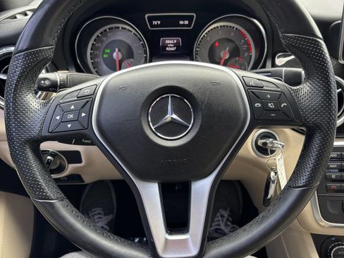 Used 2014 Mercedes-Benz CLA 250 4MATIC image 24