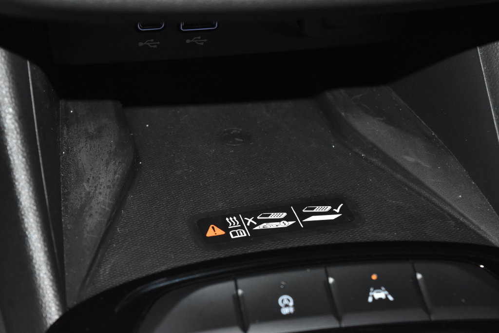 Used 2025 Buick Envista Preferred FWD image 16