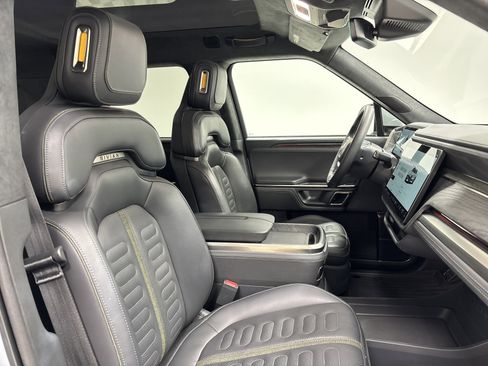 Used 2023 Rivian R1T Adventure AWD/4WD image 23