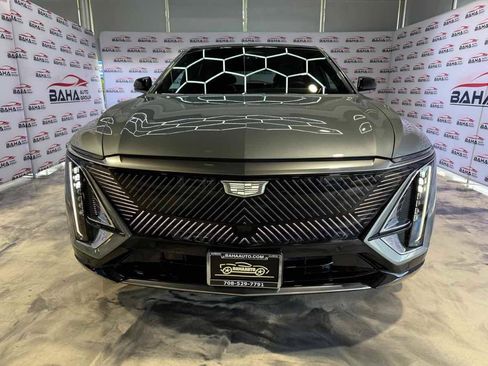 Used 2024 Cadillac Lyriq Tech AWD/4WD image 2