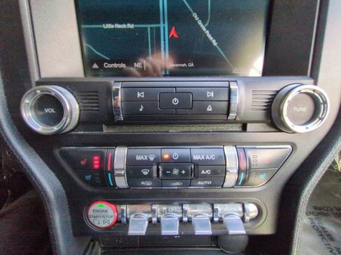 Used 2017 Ford Mustang Premium image 20