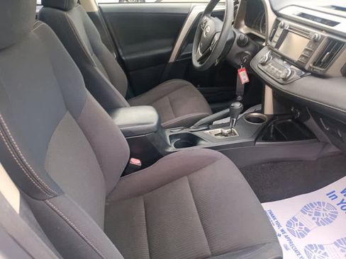 Used 2013 Toyota RAV4 XLE image 27
