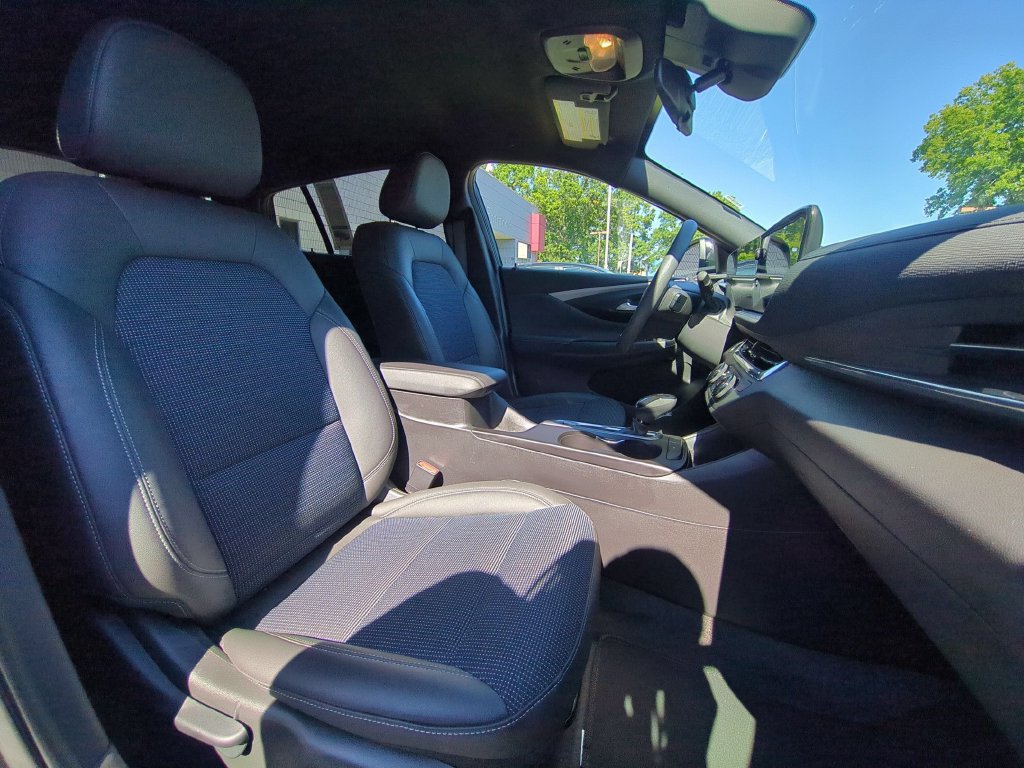Used 2026 Buick Envista Preferred FWD image 27