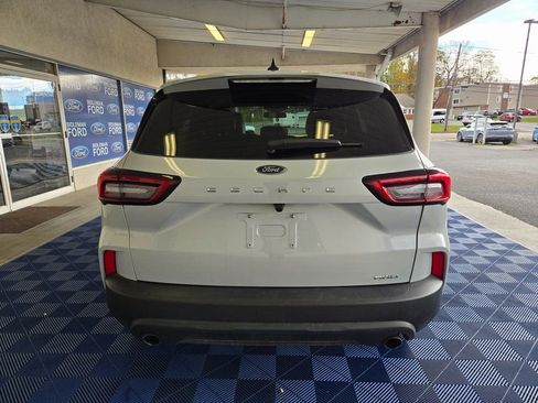Used 2025 Ford Escape ST-Line image 5