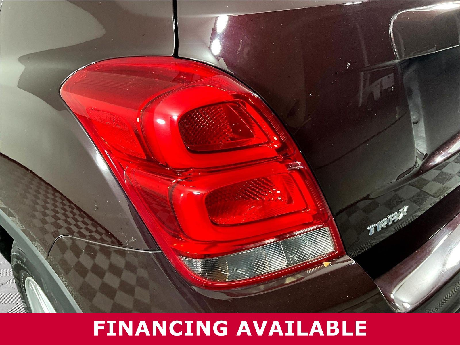 Used 2020 Chevrolet Trax LT w/ LT Convenience Package FWD image 21