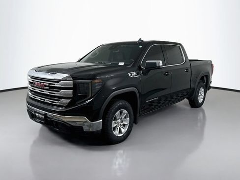 Used 2023 GMC Sierra 1500 SLE AWD/4WD image 3