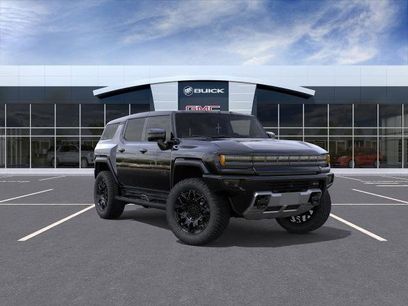 New 2025 GMC Hummer EV 2X w/ LPO, Dark Essentials Package