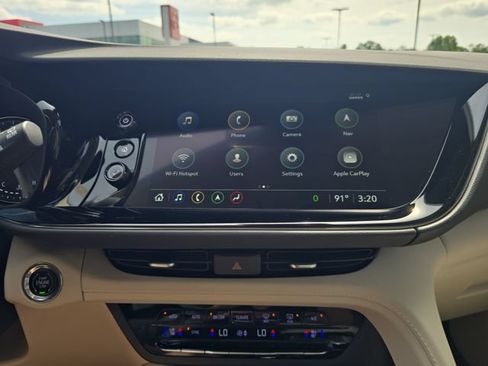 Used 2023 Buick Envision Avenir AWD/4WD image 21