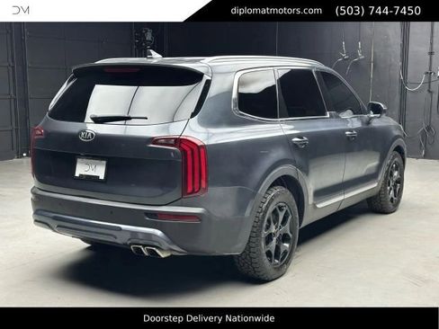 Used 2020 Kia Telluride EX AWD/4WD image 6