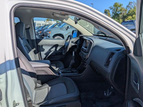 Used 2021 Chevrolet Colorado Z71 image 11