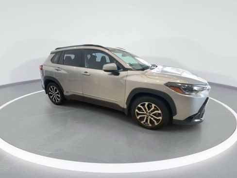 Used 2023 Toyota Corolla Cross AWD Hybrid image 2