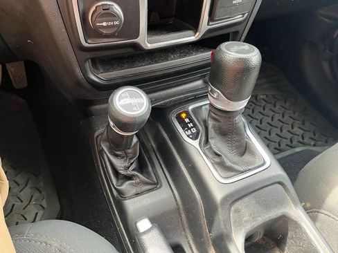 Used 2020 Jeep Wrangler Unlimited Sport AWD/4WD image 14