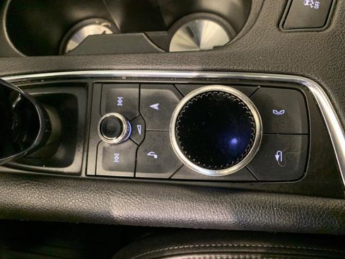 Used 2022 Cadillac XT6 Premium Luxury image 38