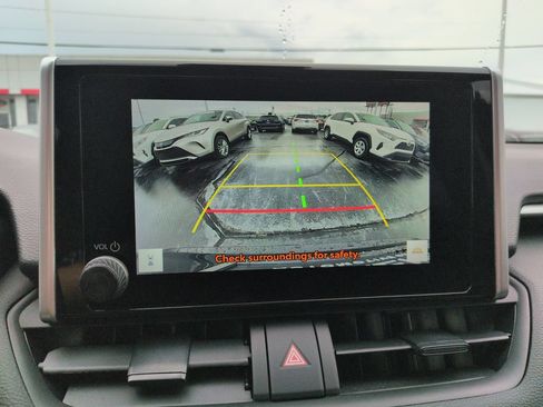 Certified 2025 Toyota RAV4 LE AWD/4WD image 20