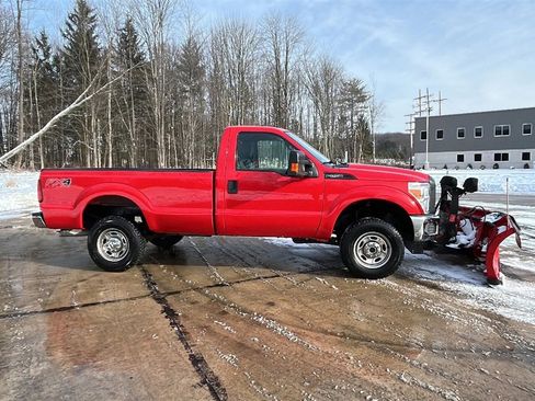 Used 2016 Ford F250 XL w/ Power Equipment Group image 4